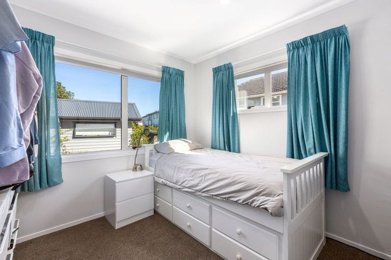 Photo of property in 60a Leicester Street, Cannons Creek, Porirua, 5024