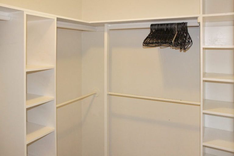 Photo of property in 8 Okuku Place, Hei Hei, Christchurch, 8042