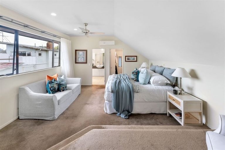 Photo of property in 55c Hattaway Avenue, Bucklands Beach, Auckland, 2012