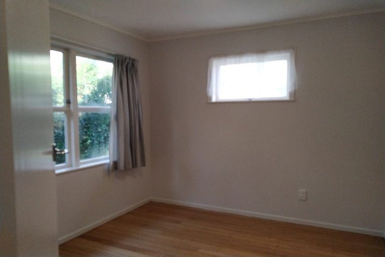Photo of property in 21 Linwood Avenue, Forrest Hill, Auckland, 0620