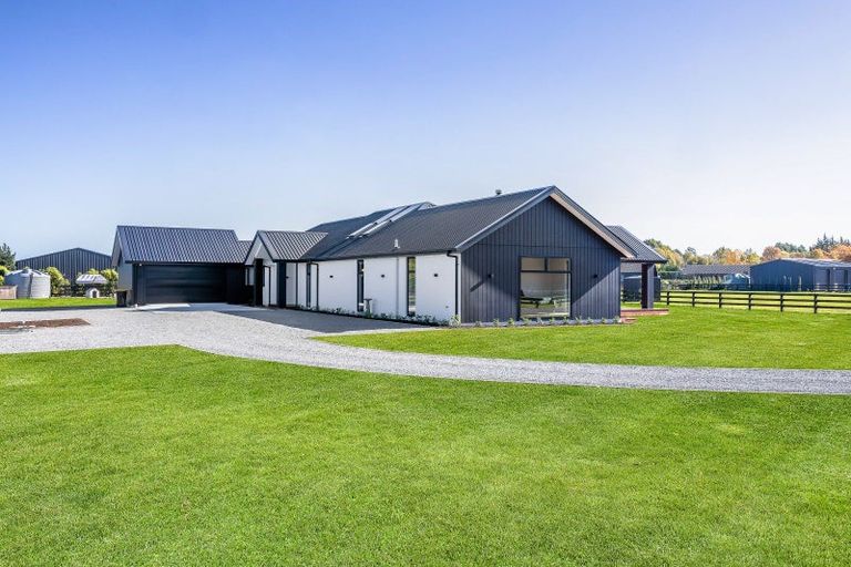 Photo of property in 14 Beal Place, Swannanoa, Kaiapoi, 7692