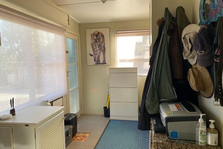 Photo of property in 33 West Crescent, Te Puru, Thames, 3575