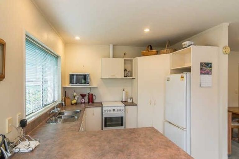Photo of property in 38 Arawhata Road, Paraparaumu, 5032