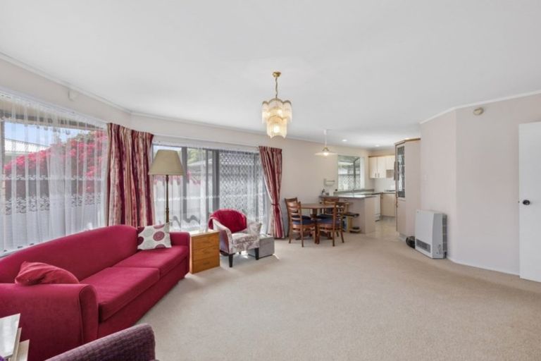 Photo of property in 17 Galway Street, Waterloo, Lower Hutt, 5011