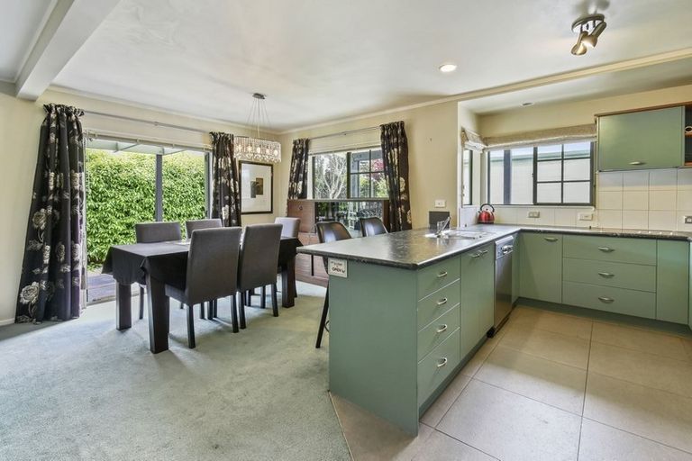 Photo of property in 5a Beresford Street, Pukekohe, 2120