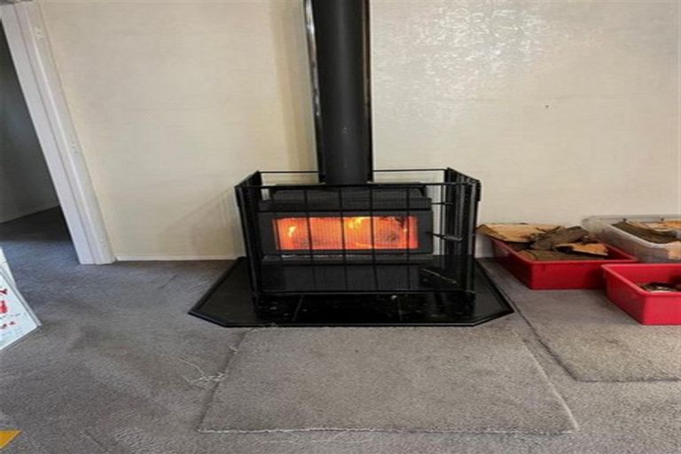 Photo of property in 23 Kaimanawa Street, Kelvin Grove, Palmerston North, 4414