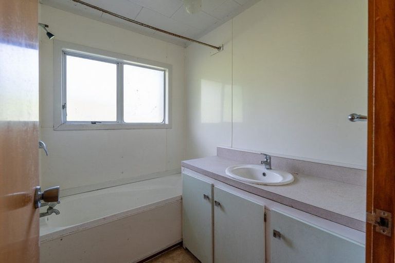 Photo of property in 4 Raymond Street, Kawakawa, 0210