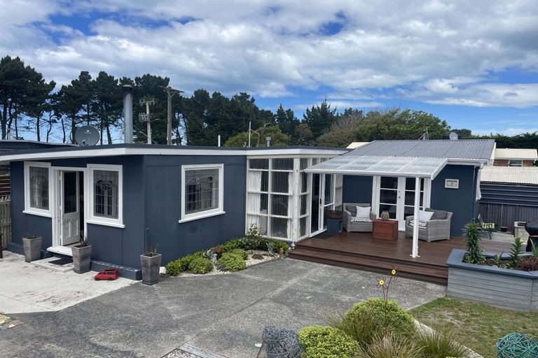 Photo of property in 32 Chamberlain Avenue, Amberley, 7481