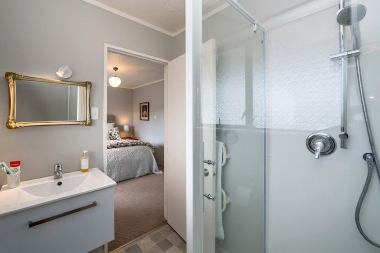 Photo of property in 27 Lincoln Road, Carterton, 5713