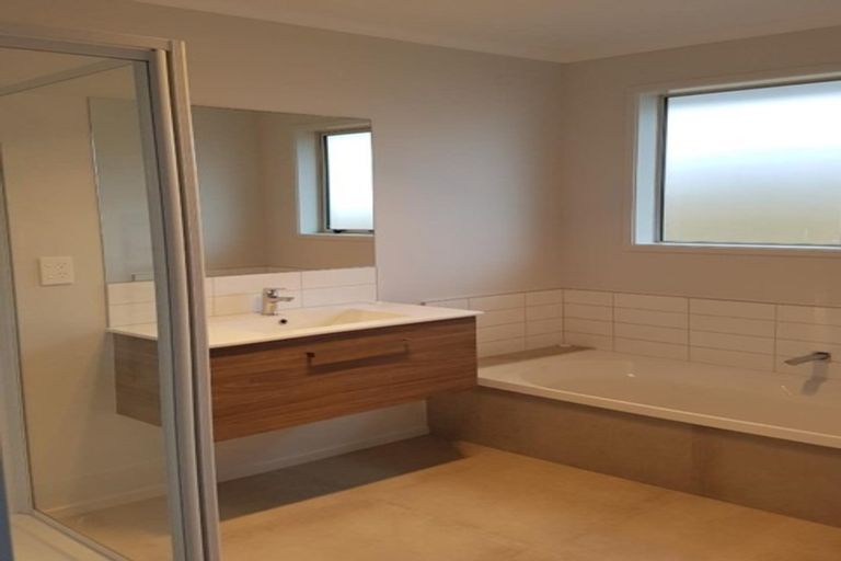 Photo of property in 44 Te Wharo Drive, Papamoa, 3118