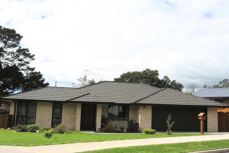 Photo of property in 16 Bateleur Close, Welcome Bay, Tauranga, 3112