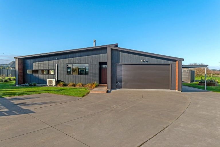 Photo of property in 3 Cameron Road, Makauri, Gisborne, 4071