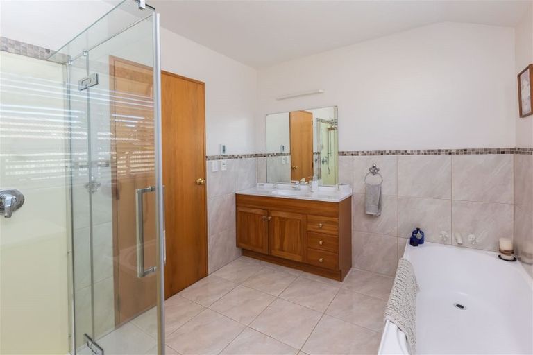 Photo of property in 13 Oldham Place, Darfield, 7510