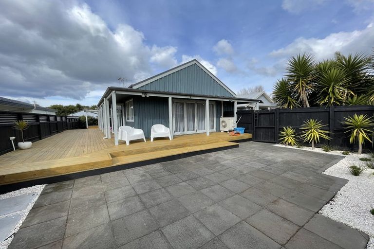 Photo of property in 32 Webb Place, Papamoa Beach, Papamoa, 3118
