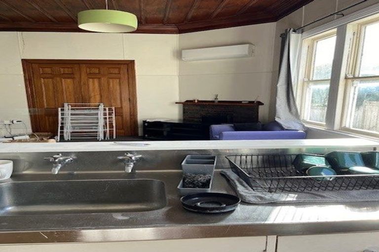 Photo of property in 121 Cook Street, West End, Palmerston North, 4410