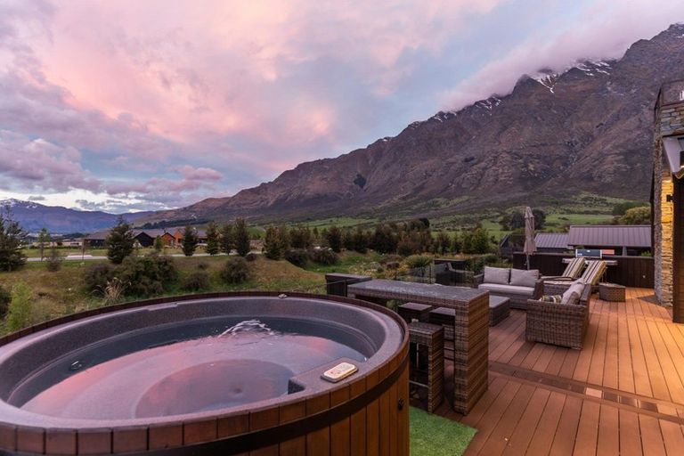 Photo of property in 12 Orford Drive, Jacks Point, Queenstown, 9371