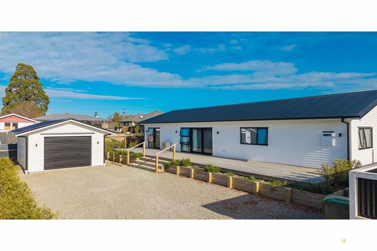 Photo of property in 11 Exeter Street, Waimate, 7924