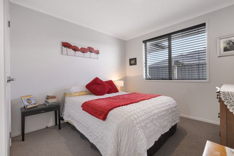 Photo of property in 112 Sentinel Avenue, Omokoroa, 3114