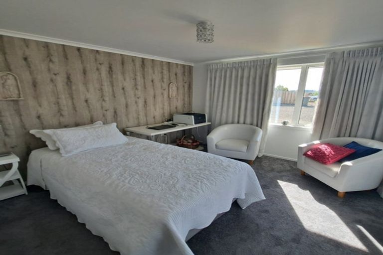 Photo of property in 76 Essex Street, Balclutha, 9230