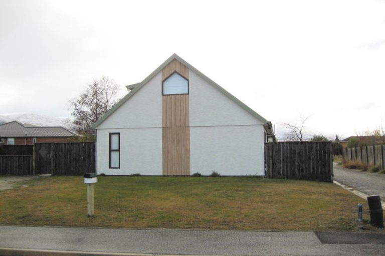 Photo of property in 12 Orchard Place, Cromwell, 9310