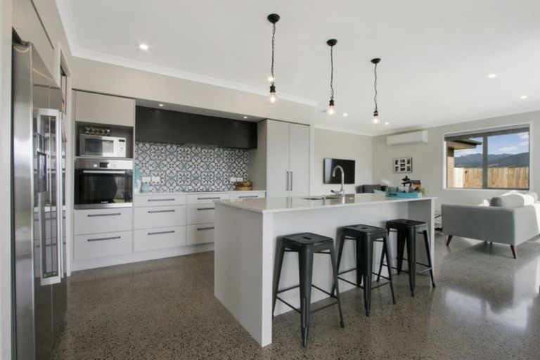 Photo of property in 100d Park Road, Katikati, 3129