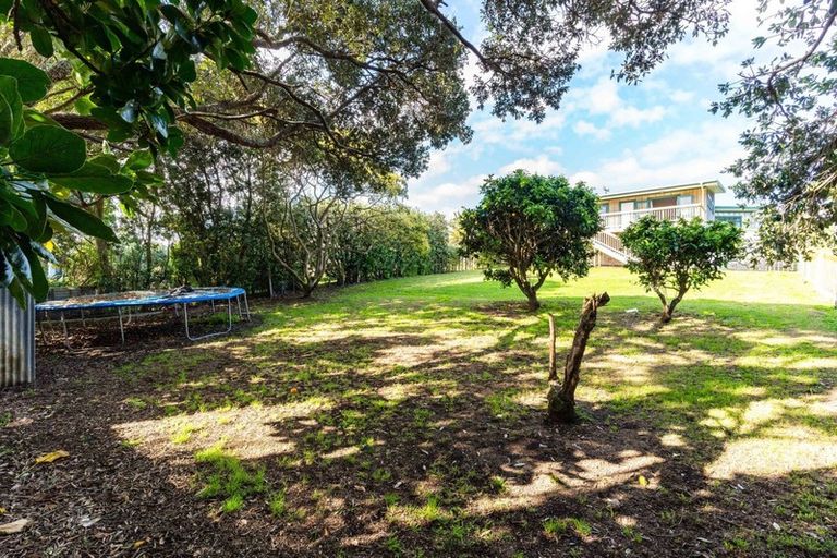 Photo of property in 4 Sea View Road, Baylys Beach, Dargaville, 0377
