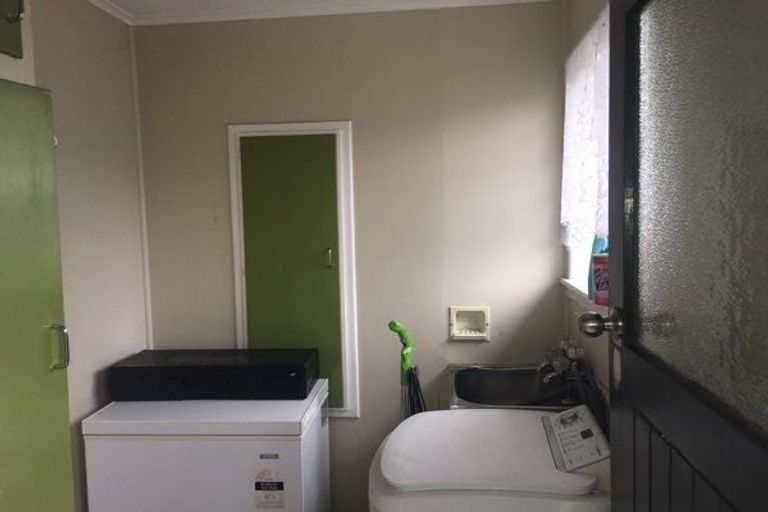 Photo of property in 19 Minifie Avenue, Melville, Hamilton, 3206