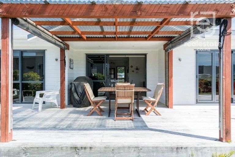 Photo of property in 17 Anchorage Road, Mangawhai Heads, Mangawhai, 0505