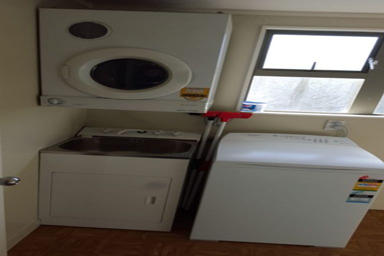 Photo of property in 54 Anzac Avenue, Dunedin Central, Dunedin, 9016