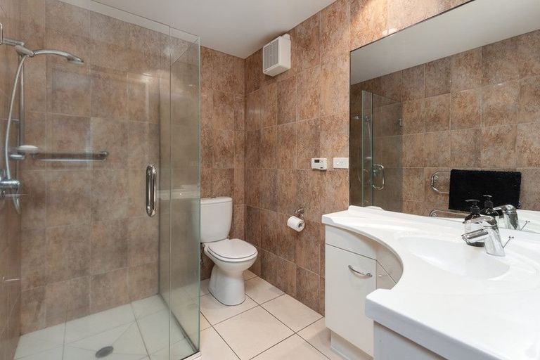 Photo of property in 2/39 The Mall, Mount Maunganui, 3116