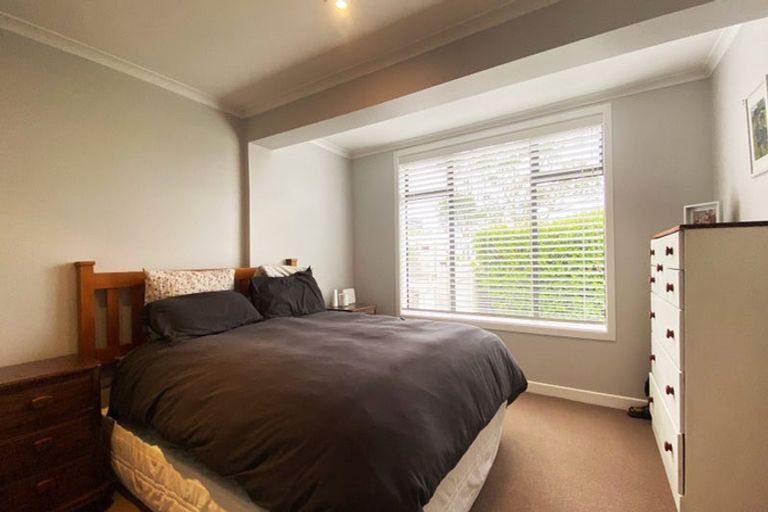 Photo of property in 1/1 Paparoa Road, Cockle Bay, Auckland, 2014