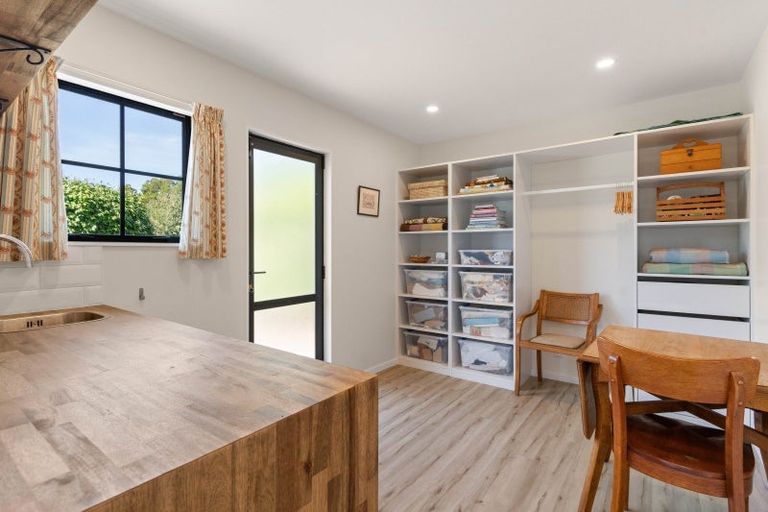 Photo of property in 96b Kent Street, Carterton, 5713