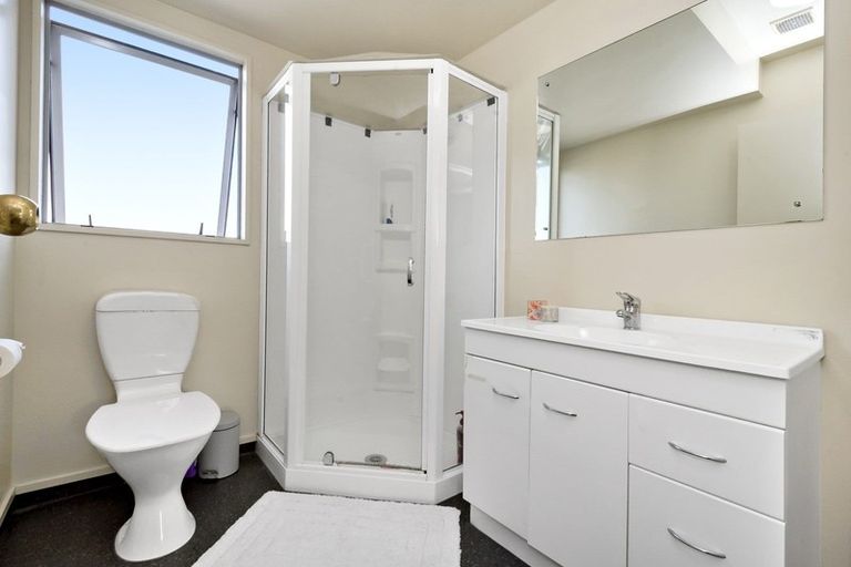 Photo of property in 108b Elizabeth Street, Riccarton, Christchurch, 8041