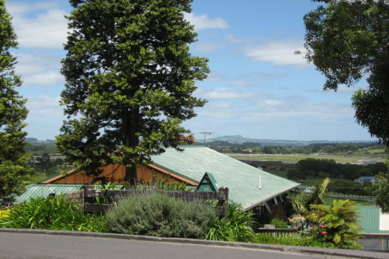 Photo of property in 31 Carlton Road, Pukekohe, 2120