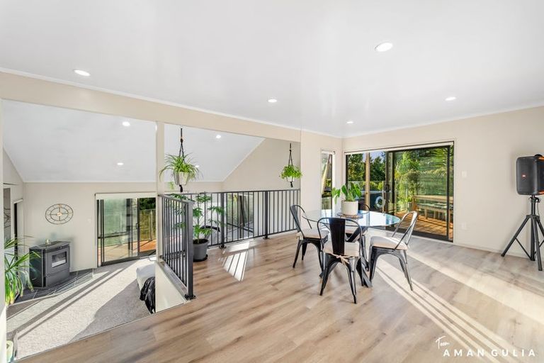 Photo of property in 33 Waipuia Place, Greenhithe, Auckland, 0632