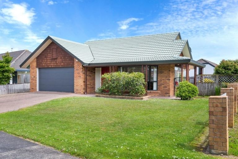 Photo of property in 47 Meadowland Drive, Somerville, Auckland, 2014