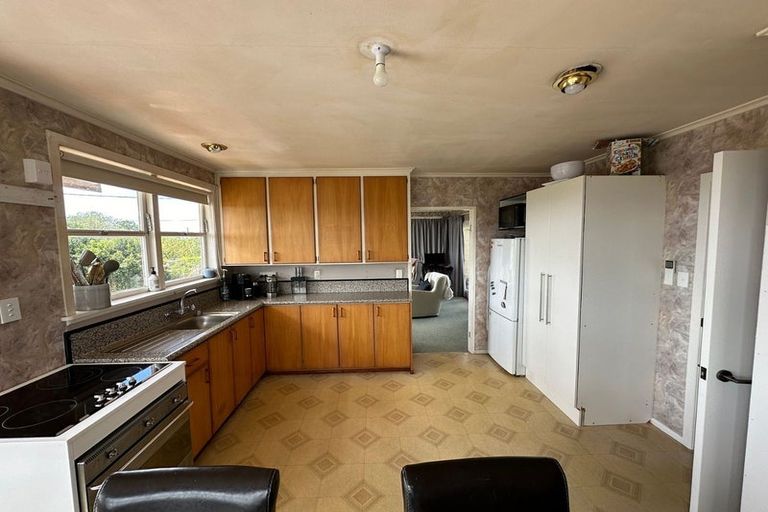 Photo of property in 37b Albatross Road, Red Beach, 0932