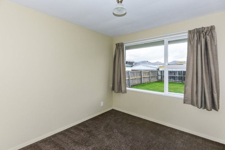 Photo of property in 27 Maces Road, Bromley, Christchurch, 8062