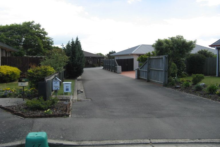 Photo of property in 27 Giles Place, Shirley, Christchurch, 8061