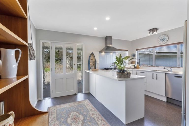 Photo of property in 18 Potts Road, Whitford, Howick, 2571