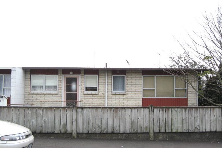 Photo of property in 6b Davies Lane, New Plymouth, 4310