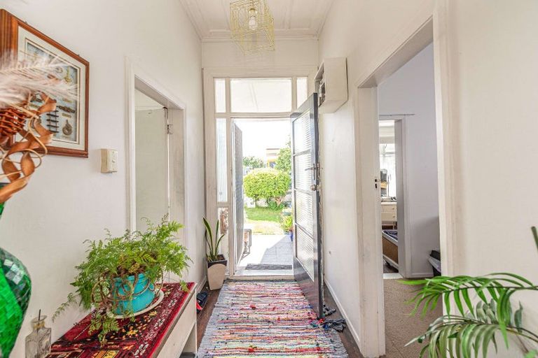 Photo of property in 23 Pitt Street, Whanganui, 4500