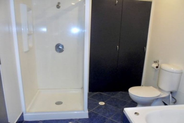 Photo of property in Courtenay Apartments, 703/120 Courtenay Place, Te Aro, Wellington, 6011