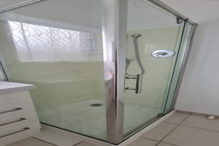 Photo of property in 26 Studfall Street, Pakuranga Heights, Auckland, 2010