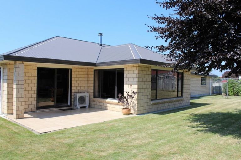 Photo of property in 8a Allan Street, Dannevirke, 4930