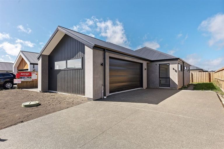 Photo of property in 14 Navarra Road, Halswell, Christchurch, 8025