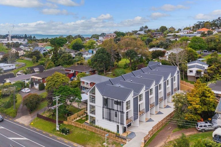 Photo of property in 12 Pipi Place, Browns Bay, Auckland, 0630