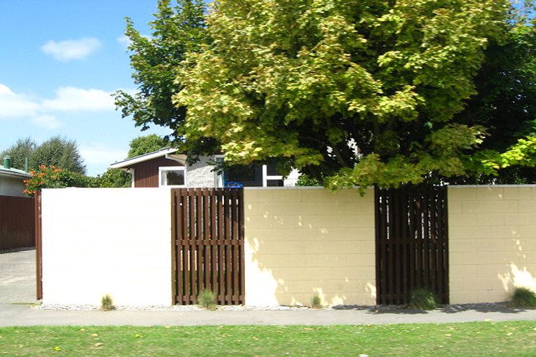 Photo of property in 8 Stanton Crescent, Hoon Hay, Christchurch, 8025