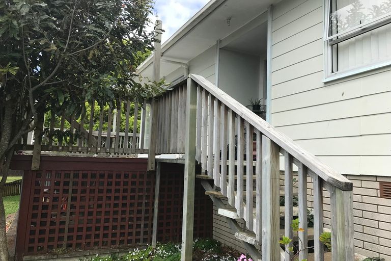 Photo of property in 2 Sena Place, Clover Park, Auckland, 2019