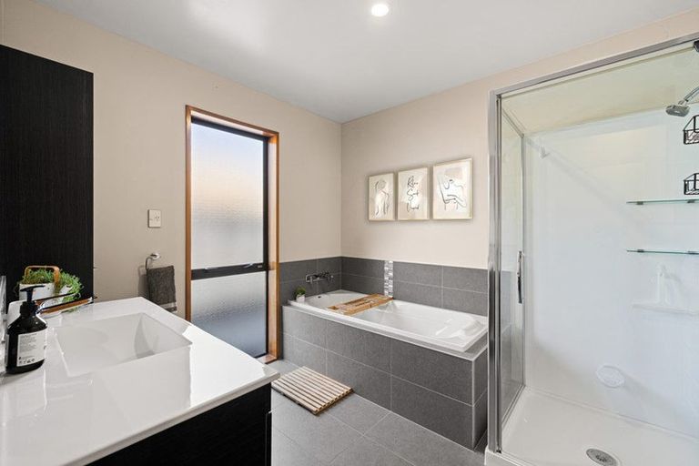 Photo of property in 184 Hawthornden Road, Avonhead, Christchurch, 8042